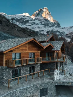 Hotel, chalet e suite di lusso a Cervinia – Valle d’Aosta Hotel, chalet e suite di lusso a Cervinia – Valle d’Aosta
