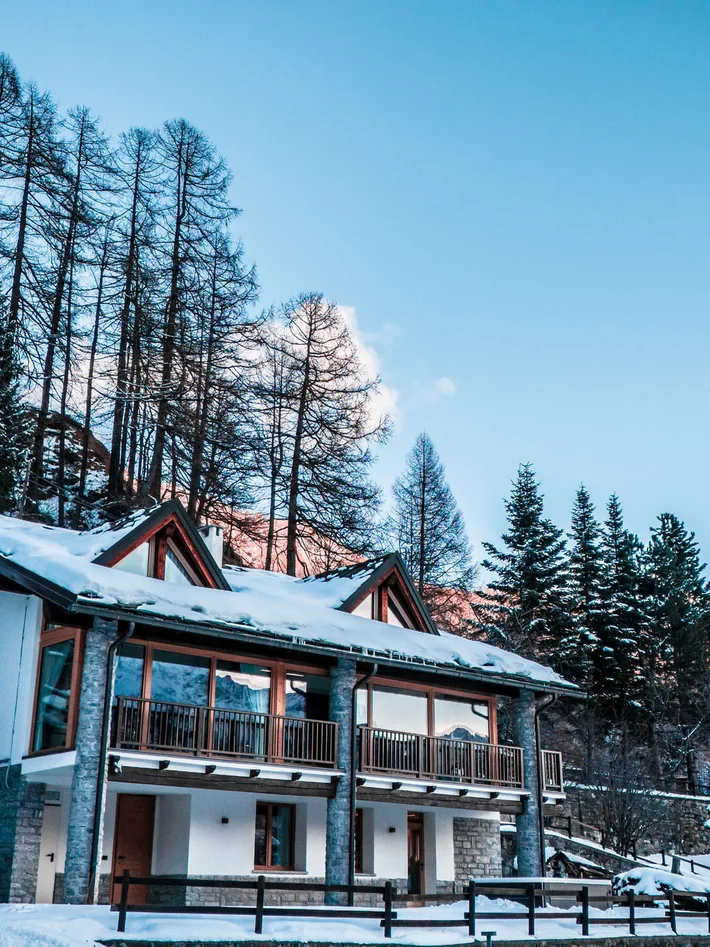 Luxury hotels, chalets & suites in Cervinia – Aosta Valley
